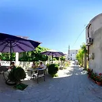 Hotell Laguna 2*