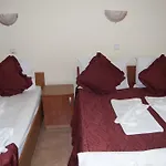 Laguna 2*